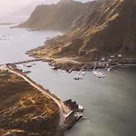 Havgapet - Large Private With Hottub Sea View Lofoten * Ballstad