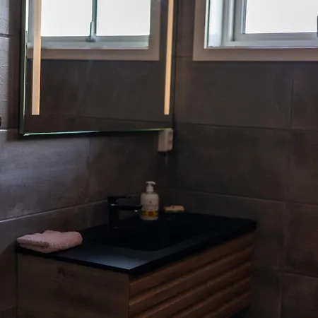 Havgapet - Large Private With Hottub Sea View Lofoten *