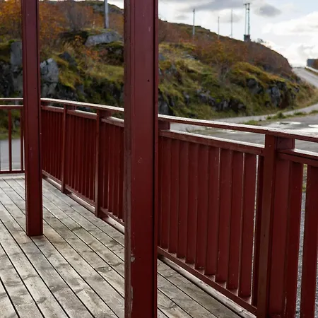 Havgapet - Large Private With Hottub Sea View Lofoten Ballstad