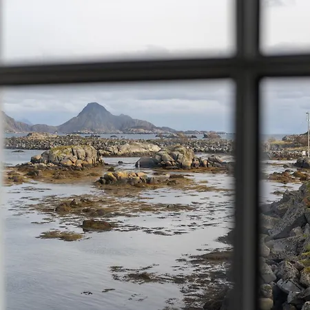 Villa Havgapet - Large Private With Hottub Sea View Lofoten Ballstad