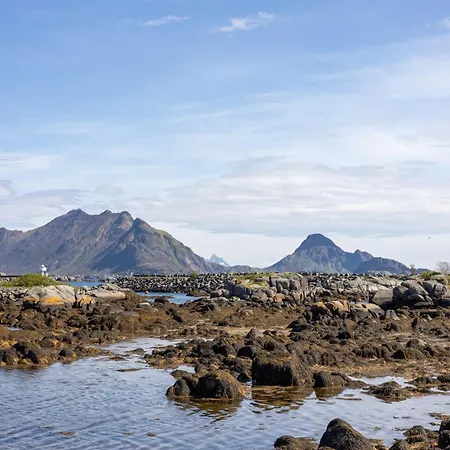 Havgapet - Large Private With Hottub Sea View Lofoten Villa Ballstad