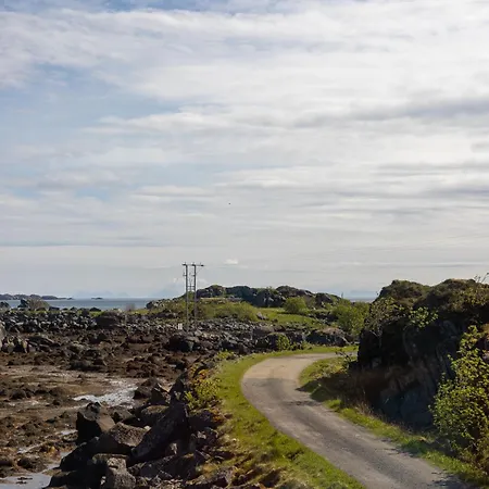 Havgapet - Large Private With Hottub Sea View Lofoten *