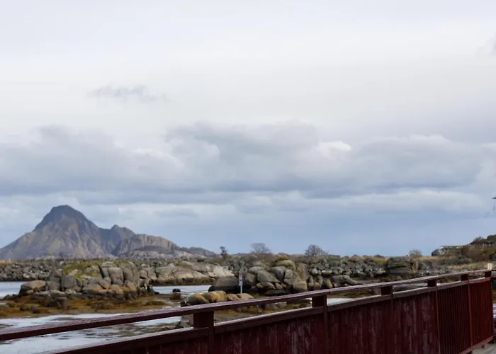 Havgapet - Large Private With Hottub Sea View Lofoten Ballstad
