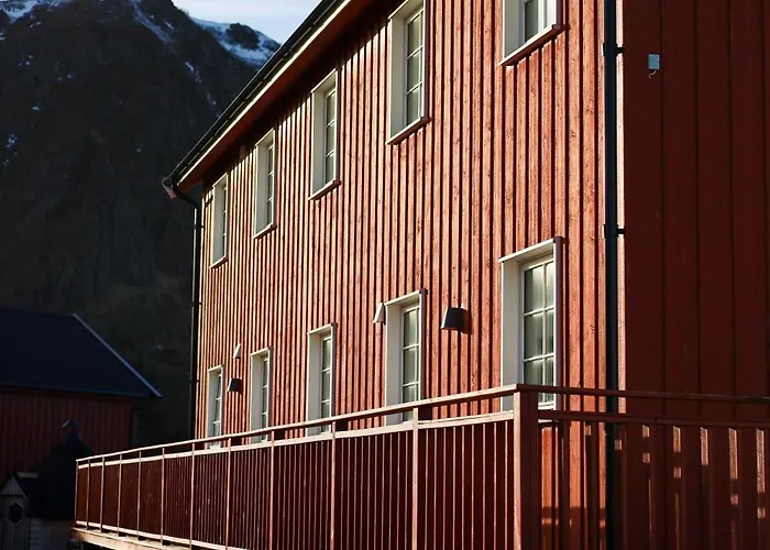 Havgapet - Large Private With Hottub Sea View Lofoten *