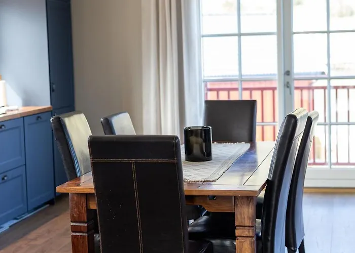 Havgapet - Large Private With Hottub Sea View Lofoten Villa