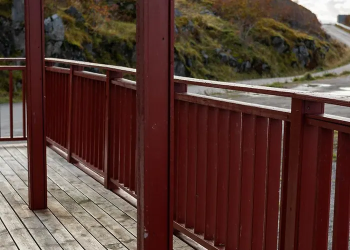 Havgapet - Large Private With Hottub Sea View Lofoten Ballstad